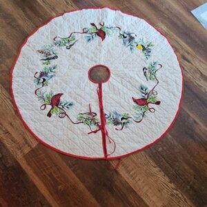 40" Christmas Tree Skirt Quilt Quilted Song Birds Finch Chickadee Cardinal